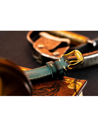 Vintage Emerald Green Patina Beige Thread