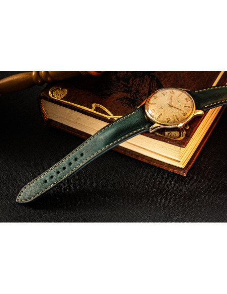 Vintage Emerald Green Patina Beige Thread