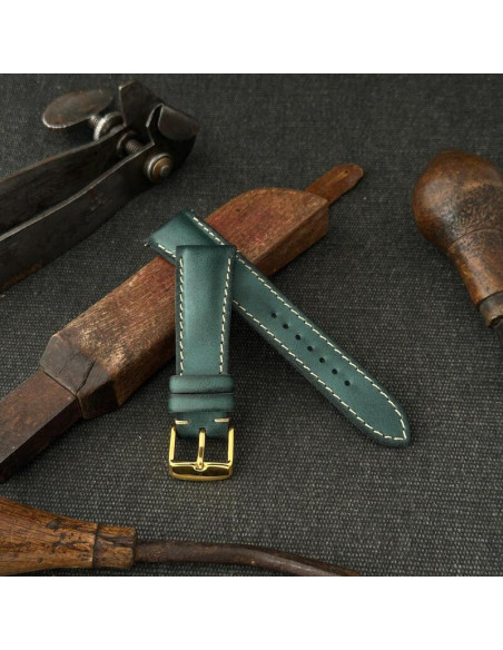 Vintage Emerald Green Patina Beige Thread