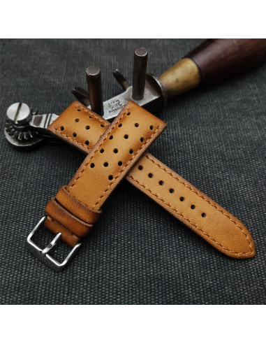 Alomada Perforada Pátina cuero vintage